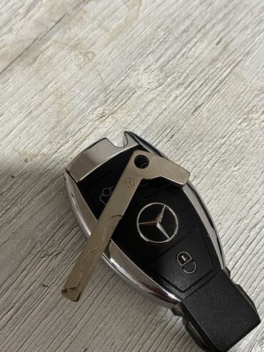 Soyutma və qızdırma sistemləri: Məhsul: Mercedes-Benz smart açar komplekti Xüsusiyyətlər: - 3 düyməli