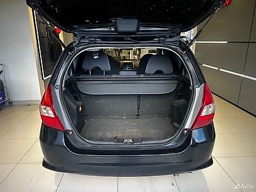 хантер кж: Honda Jazz: 2008 г., 1.3 л, Механика, Бензин, Хэтчбэк — 3