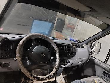 Легкий грузовой транспорт: Легкий грузовик, Ford — 10