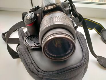 сумка для видеокамеры и фотоаппарата: Фотоаппарат Nikon D3100 в отличном состоянии. В комплекте: сумка