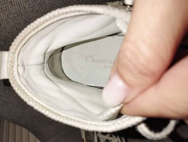 Women's Sneakers and athletic shoes: 37.5 na lalafo.rs — 10 Women's Sneakers and athletic shoes: 37.5 — 10