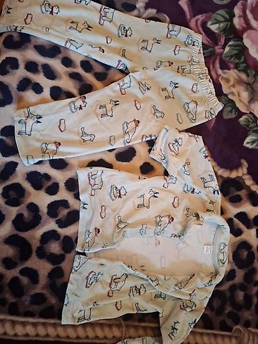 qalin salvar: Lc waikikiden qalin pijama.razmer sekilde var
5azn.salvar 7azn.3 yas — 1