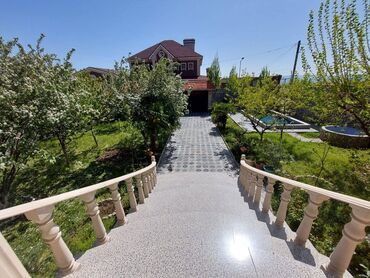 Bağ evlərinin kirayəsi: 149 kv. m, 4 otaqlı, Hovuzlu, Kombi, Qaz, İşıq — 2