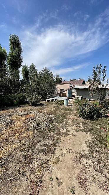 Продажа коттеджей и домов: 5 комнат, 80 м², 20 соток, Бишкек, Маевка с. Собственник — 22