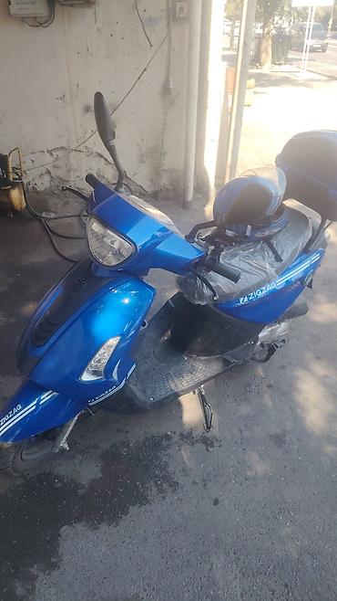 moped zigzag: Məhsul: Şəhər üçün rahat Motosiklet(moped) skuter + dəbilqə + telefon — 4