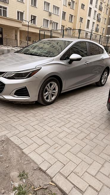 Продажа авто: Chevrolet Cruze: 2019 г., 1.4 л, Автомат, Бензин, Хэтчбэк — 2