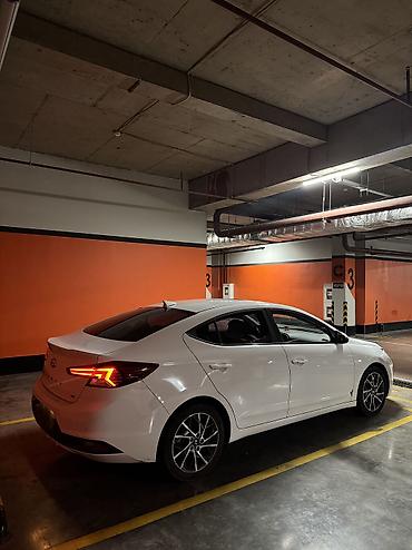 Hyundai: Hyundai Avante: 2018 г., 1.6 л, Автомат, Бензин — 4