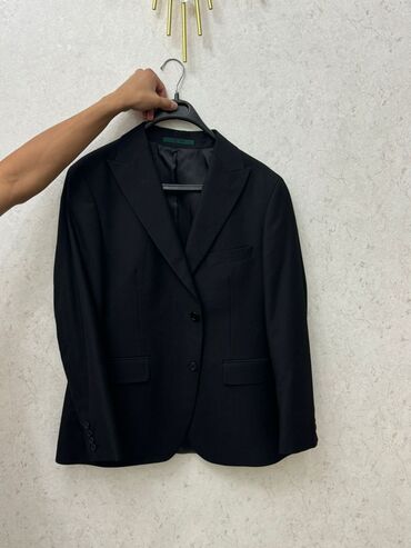 мужские кастюм: Костюм 6XL (EU 52), цвет - Черный