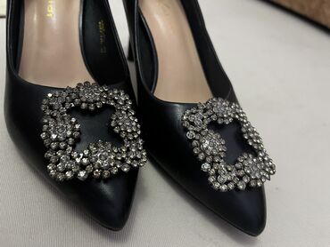 зимний обув мужской: Туфли 400 сом