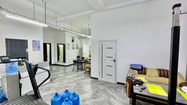 офис в жилом доме: Продаю Стоматологический центр, 110 м²