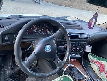 BMW: BMW 525: 1991 г., Седан — 5
