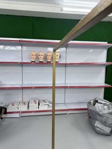 торговое оборудование для магазина одежды: Торговые стеллажи пристенные с полками - Тип: металлические модульные