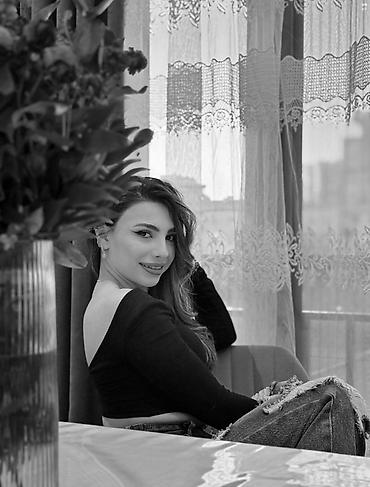 crop geyim: Qadın uzunqol crop top - Rəng: qara - Dizayn: açıq kürəkli, bədənə — 1
