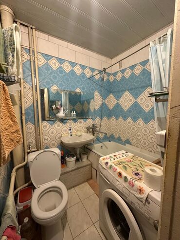 сдаю участок под бизнес: 3 комнаты, 56 м², 104 серия, 1 этаж, Старый ремонт