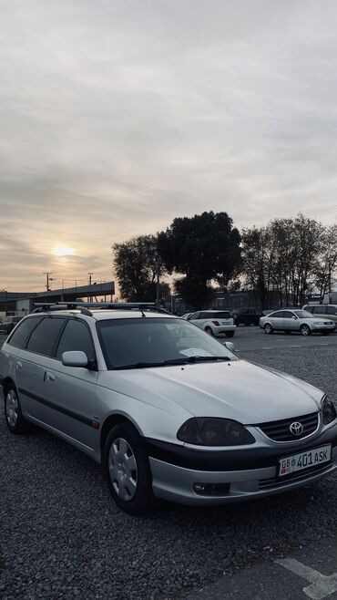 айго aygo: Toyota Avensis: 2001 г., 1.8 л, Механика, Бензин, Универсал