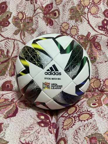 футболний мяч: Размер 5 
Мяч адидас, уефа национальная лига