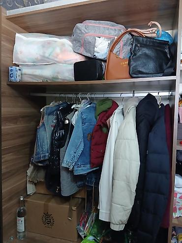 Geniş sürgülü qapılı şkaf - Material: taxta teksturalı laminat, tünd