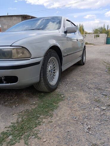 дом на колосах: BMW 5 series: 1998 г., 2.5 л, Механика, Газ, Седан
