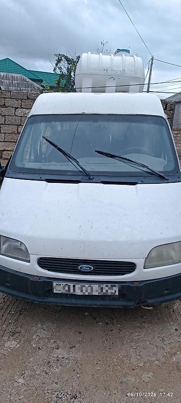 renault 12 toros: Ford Transit: 2.5 l | 1996 il Van/Minivan — 2