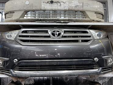 Бампер и комплектующие: Бампер Toyota, Оригинал — 3