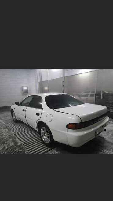 срочно продаю машину бишкек: Toyota Carina: 1996 г., 1.8 л, Автомат, Бензин, Седан