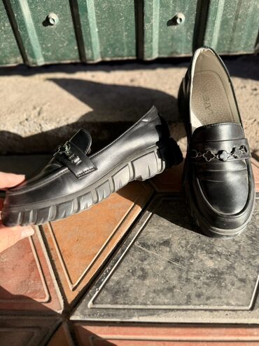 Women's Sneakers and athletic shoes: Кроссовки Prada Milano, ярко‑зеленые. Продам. Размер 37-38. Покупали в — 7