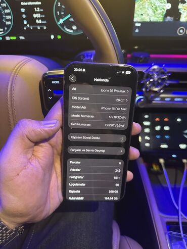 Apple iPhone: IPhone 15 Pro, 256 GB, White Titanium, Face ID — 9