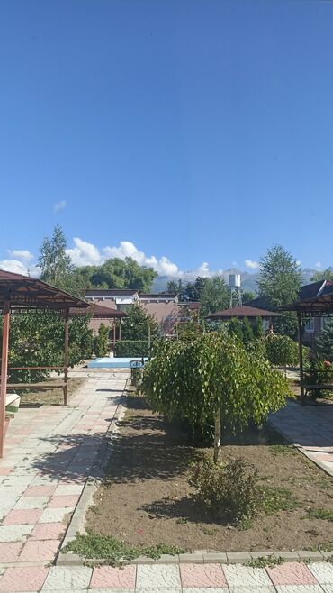 бассейн продаю: 50 м², 2 комнаты, С мебелью
