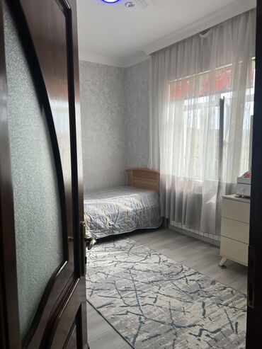 Uzunmüddətli kirayə evlər: 78 kv. m, 3 otaqlı, İşıq, Kanalizasiya, Kombi -da lalafo.az — 9 Uzunmüddətli kirayə evlər: 78 kv. m, 3 otaqlı, İşıq, Kanalizasiya, Kombi — 9