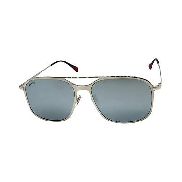 Солнцезащитные очки: Prada — итальянский бренд, символ роскоши и инноваций. С 1913 года он — 2