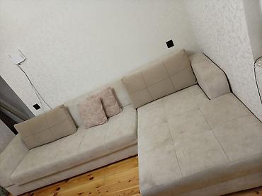 Kunc divan 200 azn. Acilir bazalidir. Olcu Çöldə çölə 3.20--1.80-dir — 1
