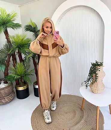 pidzame arilje: Komplet trenerka 3700din
S M L XL — 4