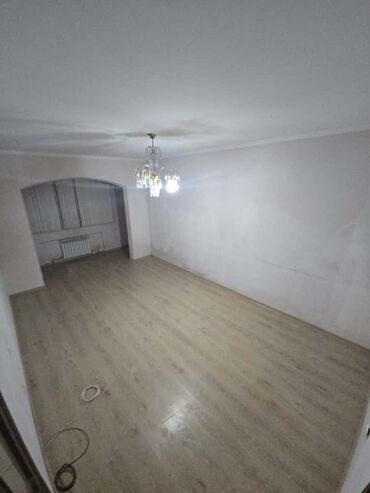 меняю доплатой мне: 1 бөлмө, 45 кв. м, 106-серия жакшыртылган, 1 кабат, Евроремонт