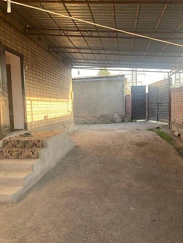 Үйлөрдү сатуу: 4 бөлмө, 110 м², 5 соток, Бишкек, Селекционное а. Менчик ээси — 5