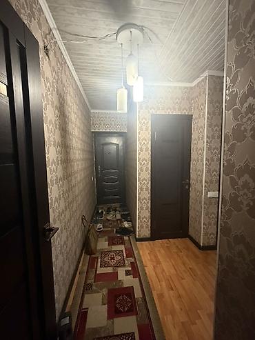 квартира ош юго восток: 3 комнаты, 52 м², Хрущевка, 2 этаж, Косметический ремонт — 4