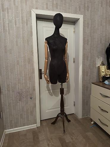 derzi maniken: Qadın — 1