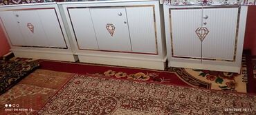 тапчан бу бишкек: Төшөк Колдонулган, Курак төшөк, түсү - Кызыл, Кызгылт, Өзү алып кетүү