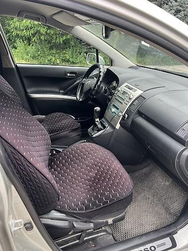 корай 5: Toyota Corolla Verso: 2004 г., 1.8 л, Механика, Газ, Минивэн — 6