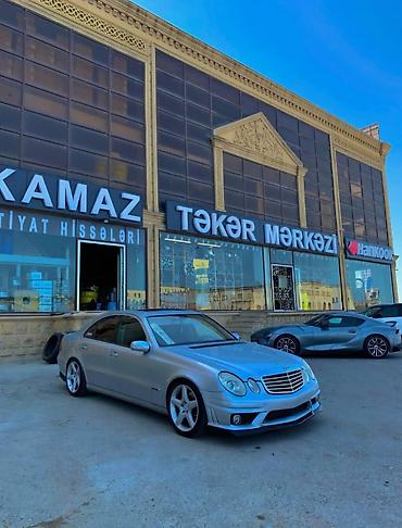 ford 7 1: Mercedes-Benz E 320: 3.2 l | 2002 il Sedan — 2