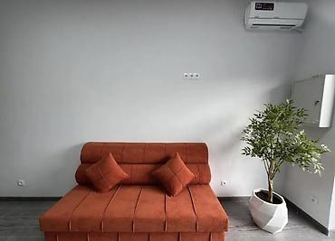 продаю место: Сдаю Офис целиком: 25 м², В жилом комплексе, С ремонтом, С отдельным входом — 6