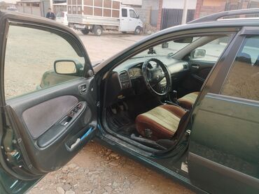 купить багажник на крышу авто в бишкеке: Toyota Avensis: 2001 г., 1.8 л, Механика, Бензин, Универсал