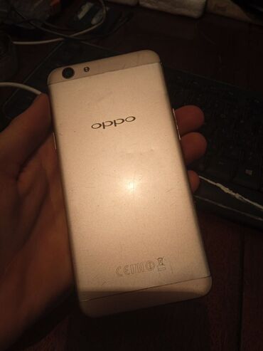 модем от ошки: Oppo F1s, Б/у, 32 ГБ, цвет - Белый