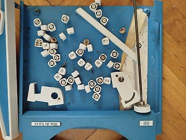 ikea predsoblja: Beli dugmici za pisacu masinu — 2