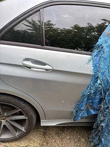 bueno: VRATA W212 ZA MERCEDES BENZ E KLASA, E 200, E 220 . OD 2009. DO — 3