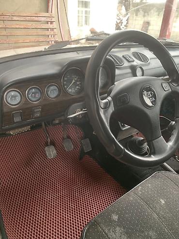 ВАЗ (ЛАДА): ВАЗ (ЛАДА) 2106: 1984 г., 1.7 л, Механика, Седан — 7