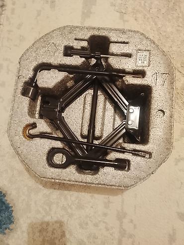 Автомобильный комплект для замены колеса в штатной пенопластовой нише — 2