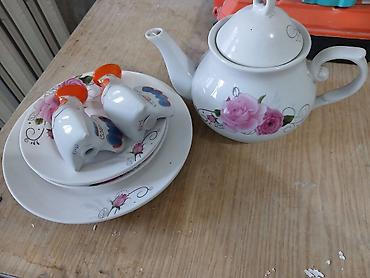 dish sets: Фарфоровый чайный/столовый набор с розовым цветочным рисунком — 2