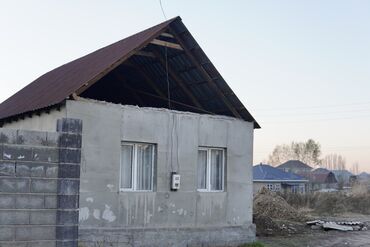 купить дом в городе ош: Времянка, 38 кв. м, 2 бөлмө, Менчик ээси