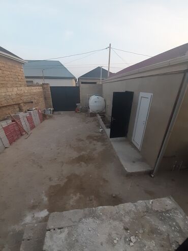 kirayə evlər həyət evi: Yeni Ramana 3 otaqlı, 64 kv. m, Orta təmir