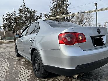 jet auto: Volkswagen Jetta: 2005 г., 2.5 л, Автомат, Бензин, Седан — 5